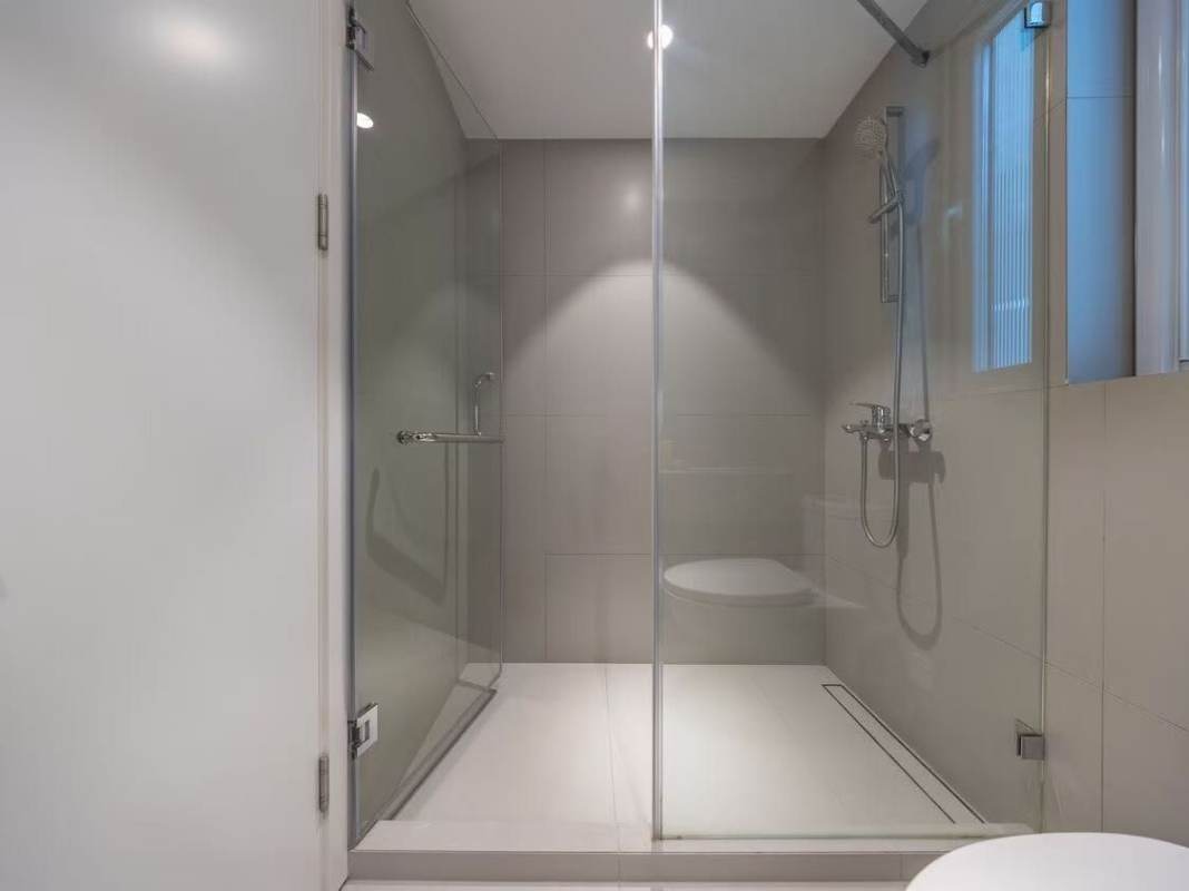 Housing image — Bathroom