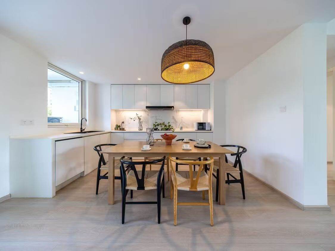 Housing image — Dining Area