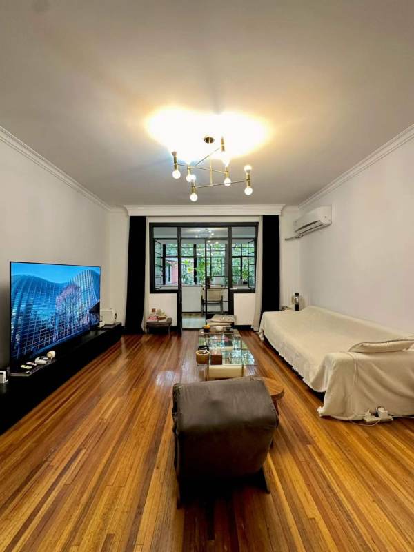 Housing image — Living Room