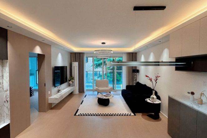 2BR Apartment in Gubei with Green View (L10)