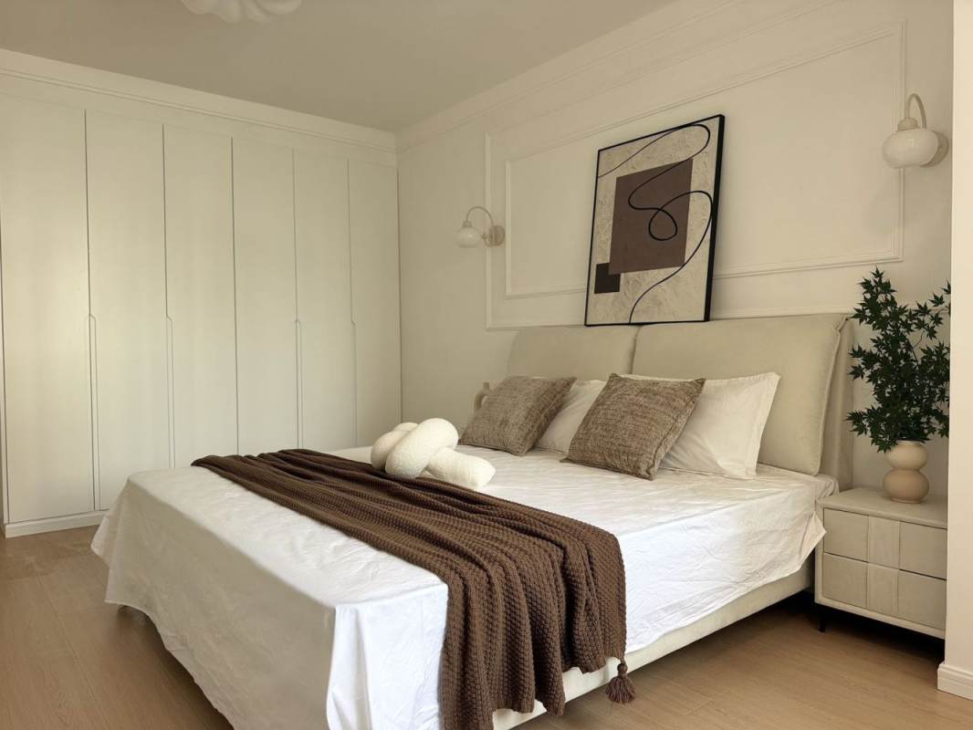 Housing image — Bedroom