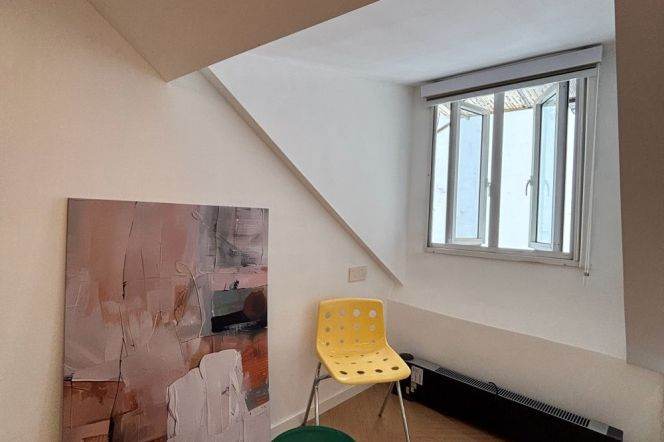 1BR Lane House near Middle Huaihai Rd Metro with Terrace (L1/L10/L12/L13)