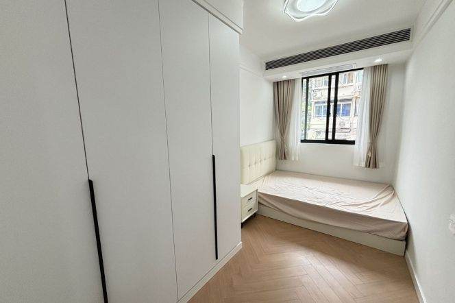 1BR Apartment in Gubei (L2/L15)