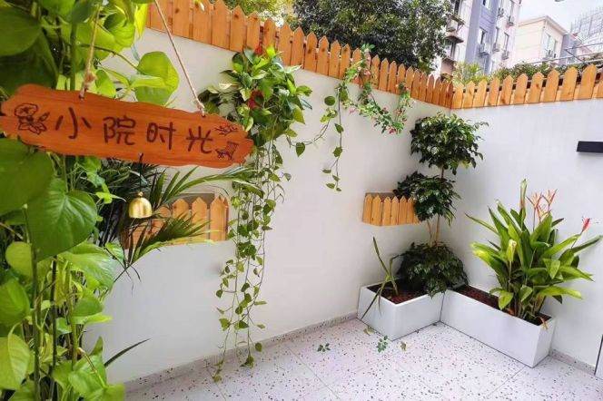 1BR Apartment near Zhongshan Park with Terrace (L2/L3/L4)