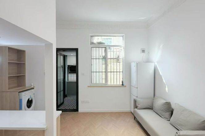 1BR Lane House in Old Xuhui