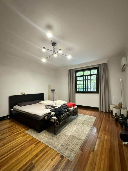 Housing image — Bedroom