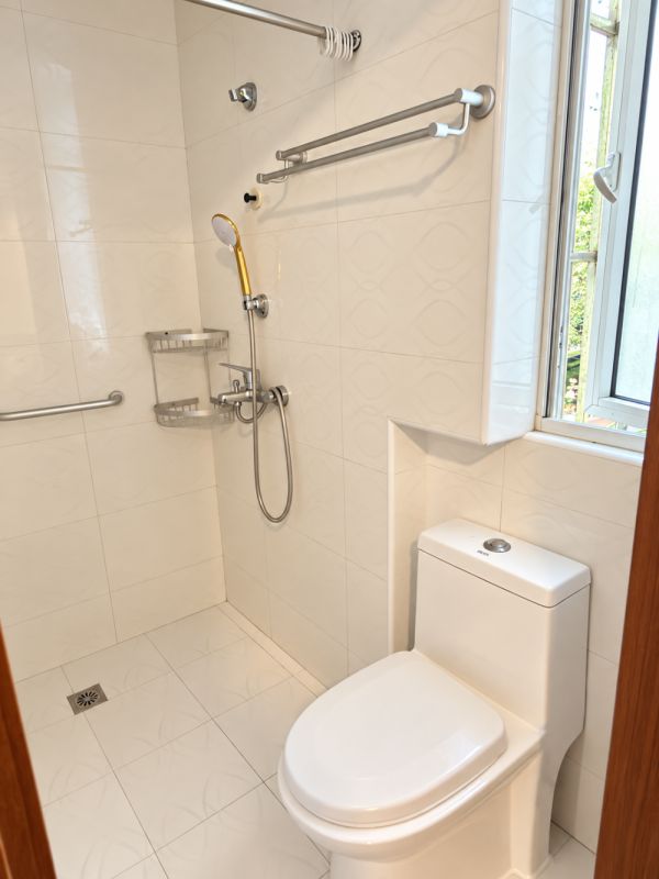 Housing image — Bathroom