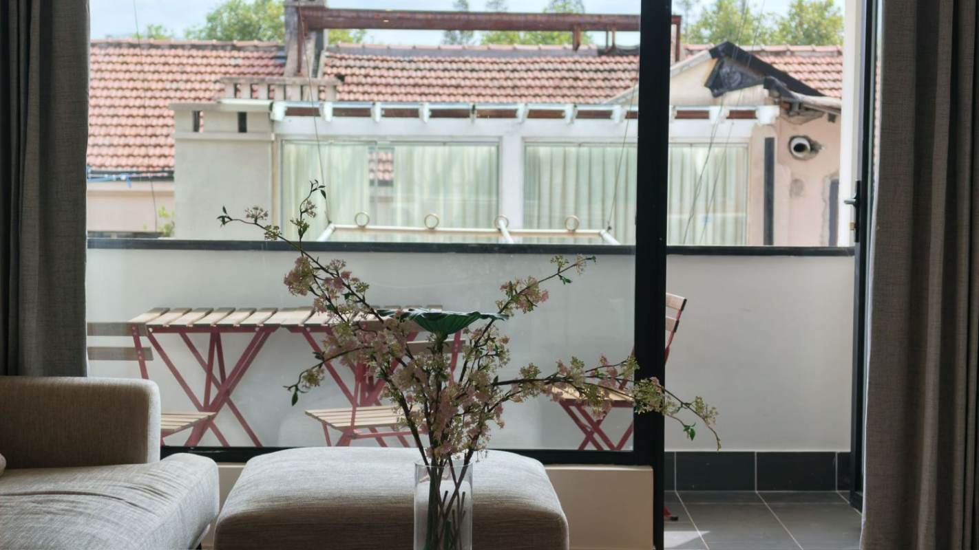 Housing image — Living Room