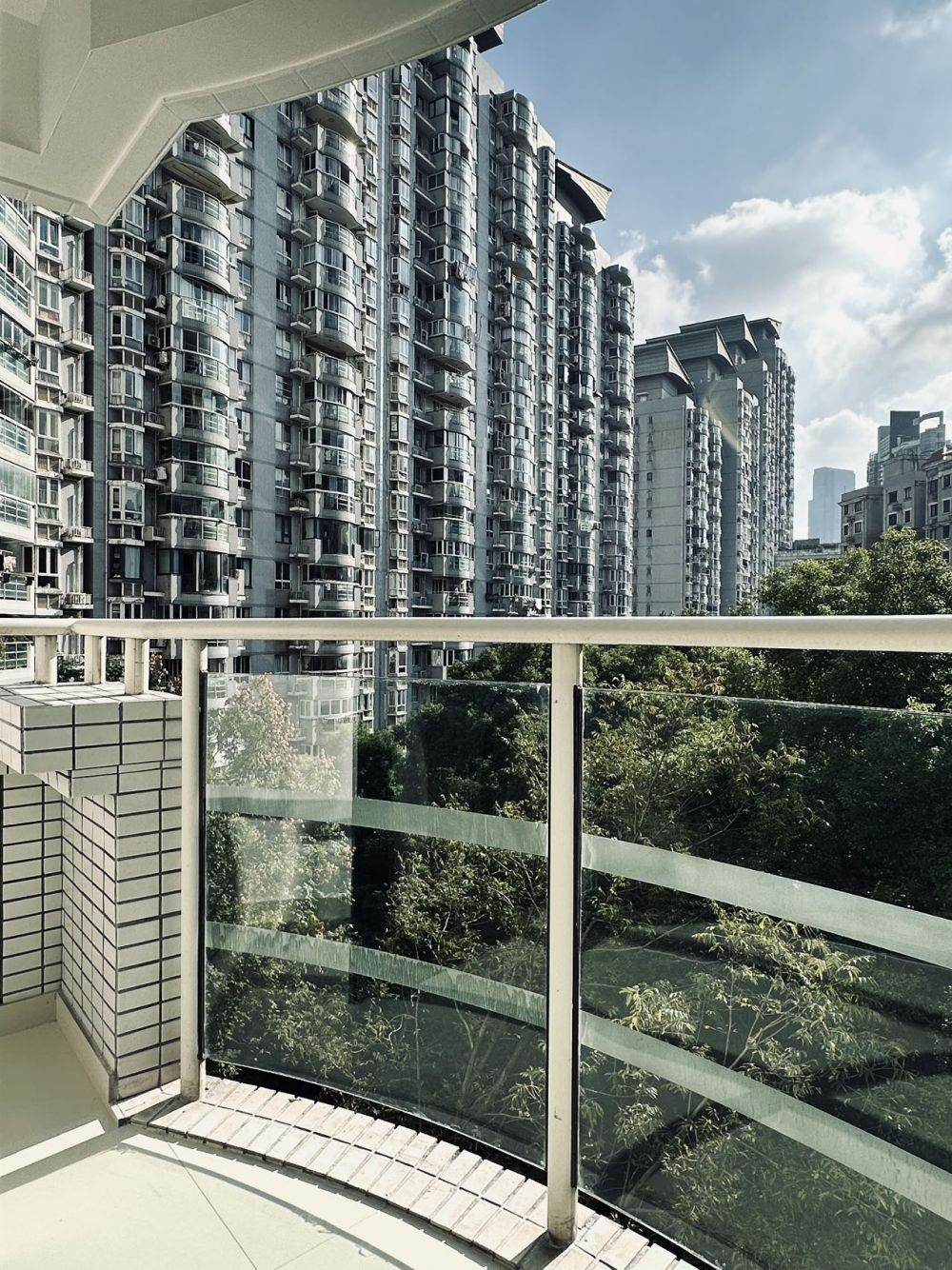 Housing image — Balcony