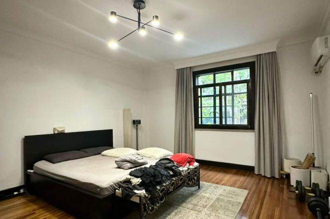 Spacious 1BR Heritage Apartment in Old Xuhui (L10)