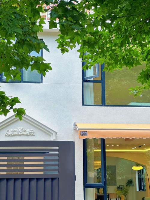 Housing image — Building Exterior