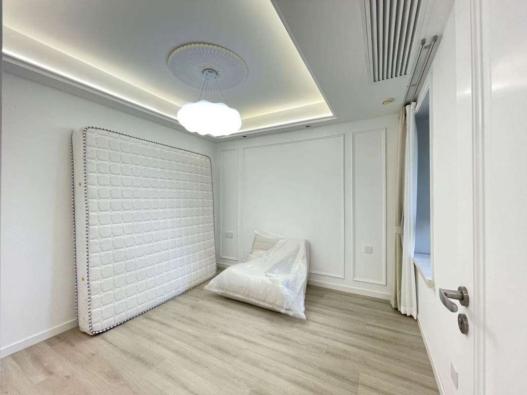 Housing image — Bedroom