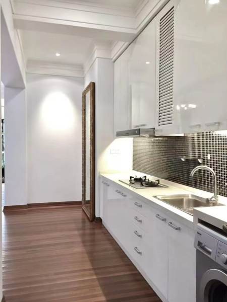 Housing image — Kitchen