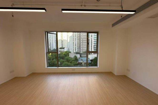 Spacious Studio Office in Jing'an
