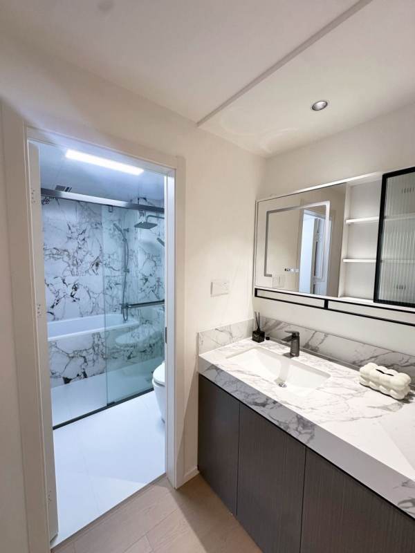 Housing image — Bathroom