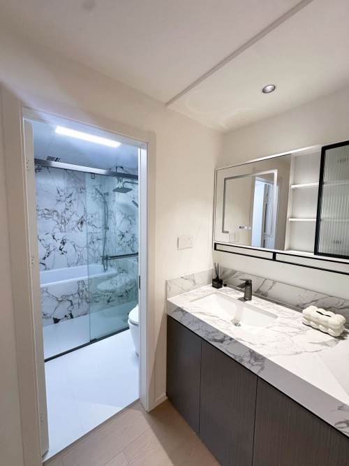 Housing image — Bathroom