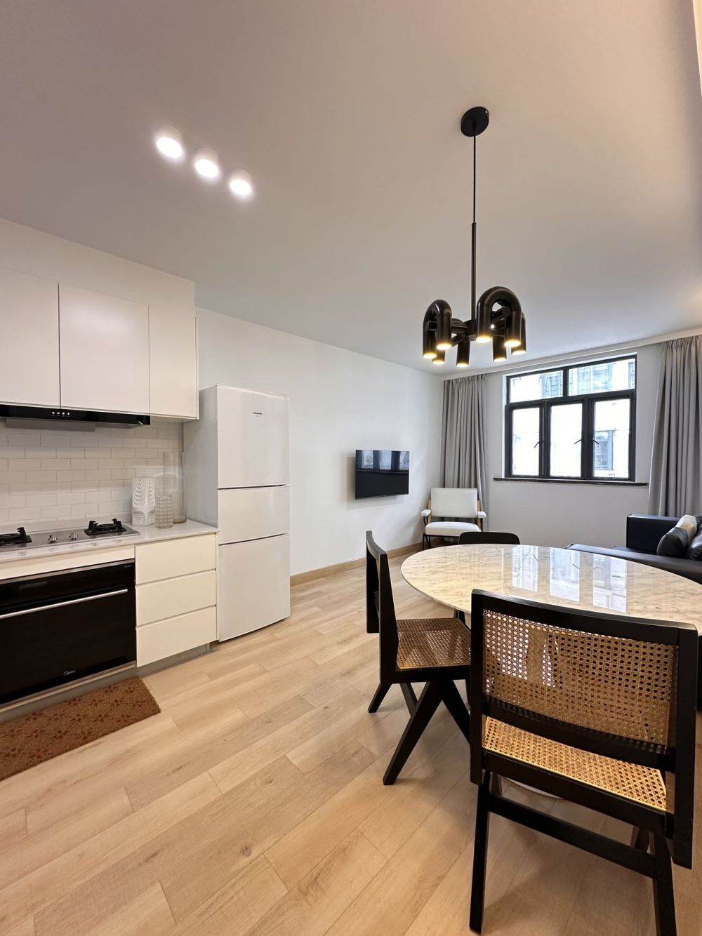 Housing image — Dining Area