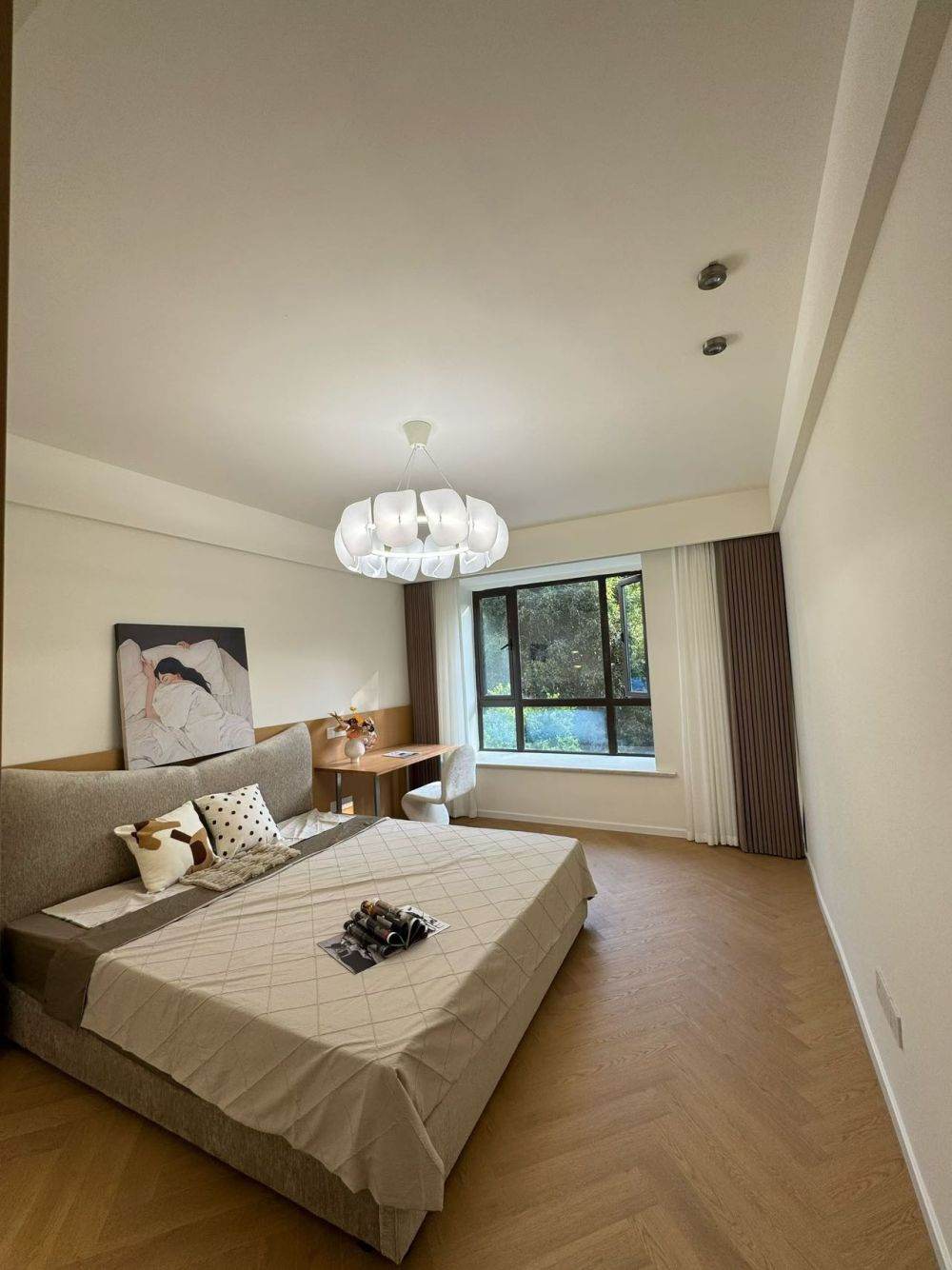 Housing image — Bedroom