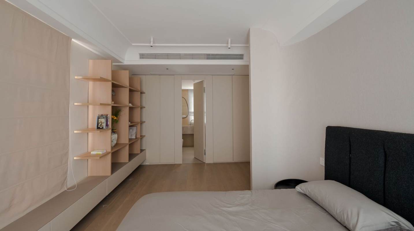 Housing image — Bedroom