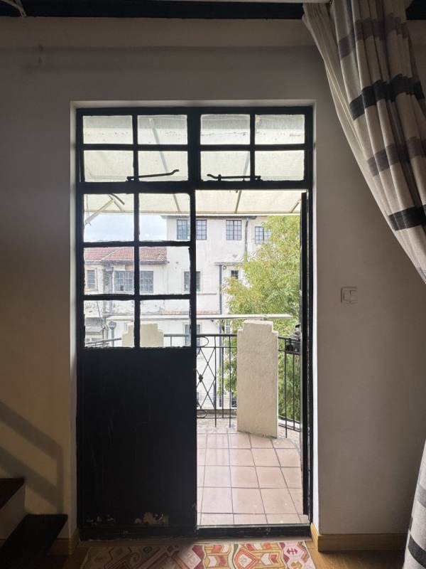 Housing image — Balcony