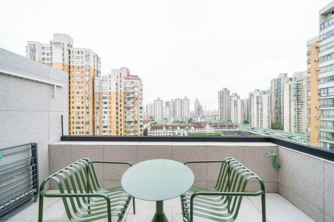 5BR Apartment with Outstanding View (L9)