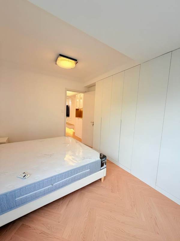 Housing image — Bedroom