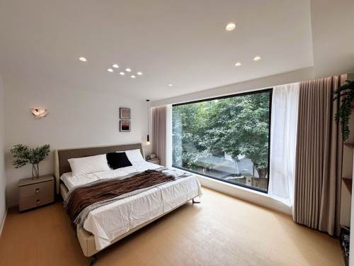 Housing image — Bedroom