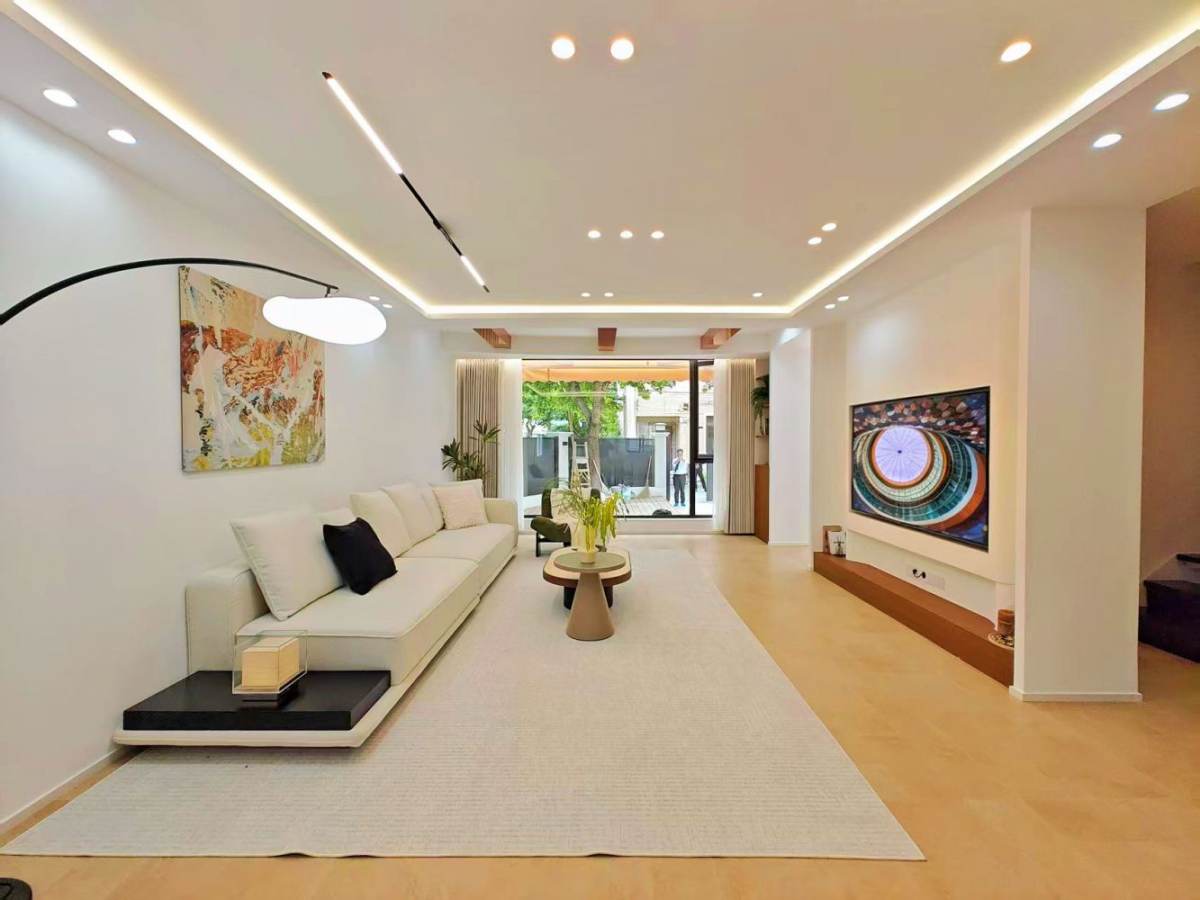 Housing image — Living Room