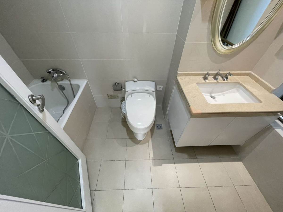 Housing image — Bathroom
