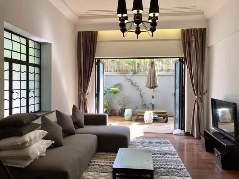 Housing image — Living Room