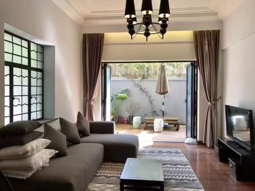 Housing image — Living Room