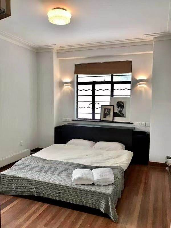 Housing image — Bedroom