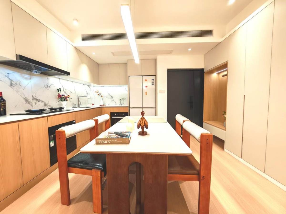 Housing image — Kitchen