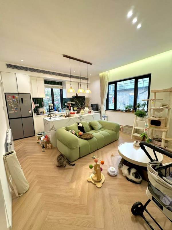 Housing image — Living Room