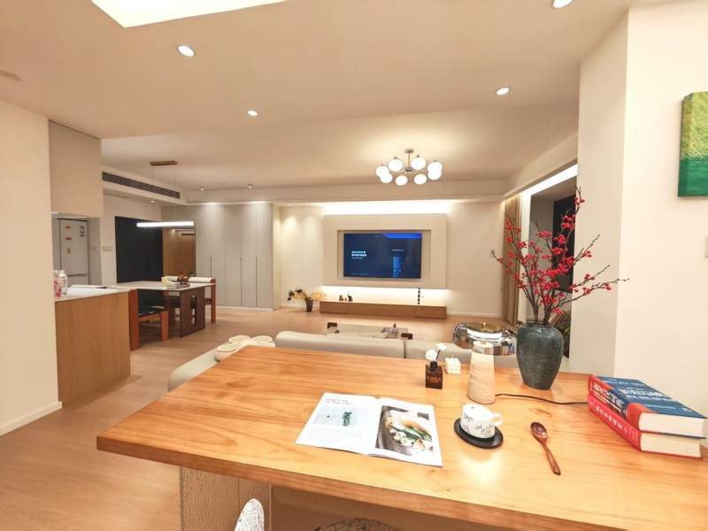 Housing image — Dining Area