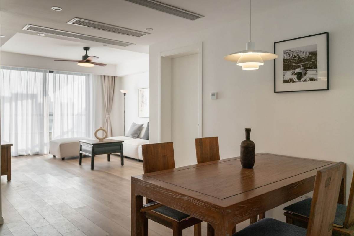 Housing image — Living Room