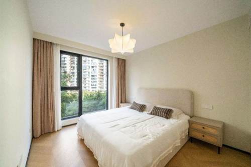 Housing image — Bedroom