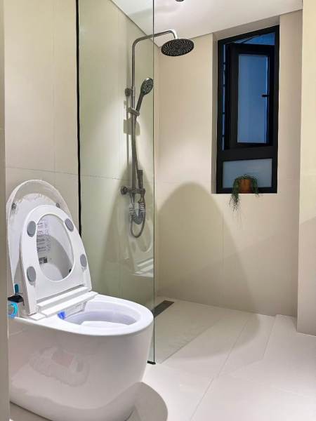 Housing image — Bathroom