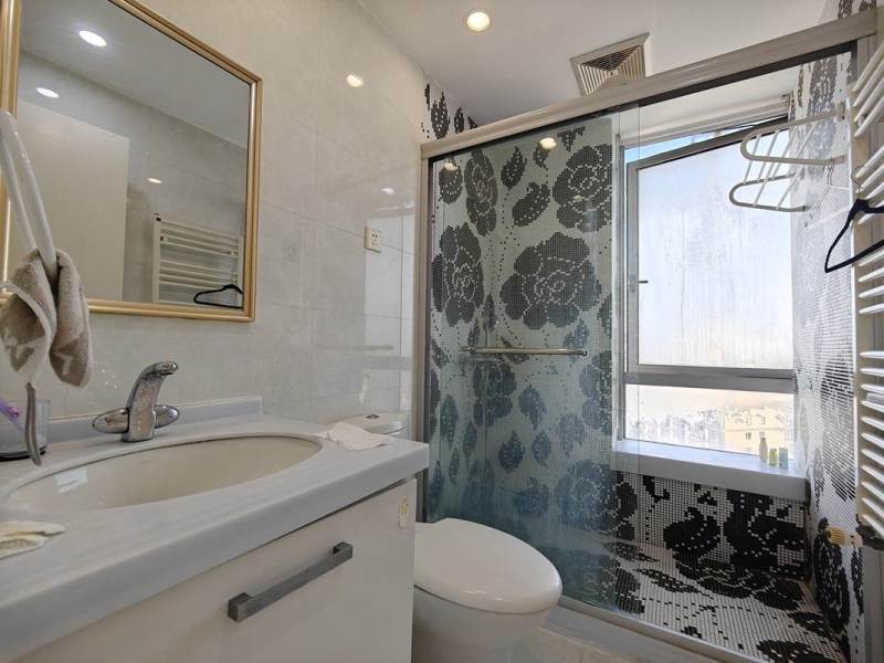 Housing image — Bathroom