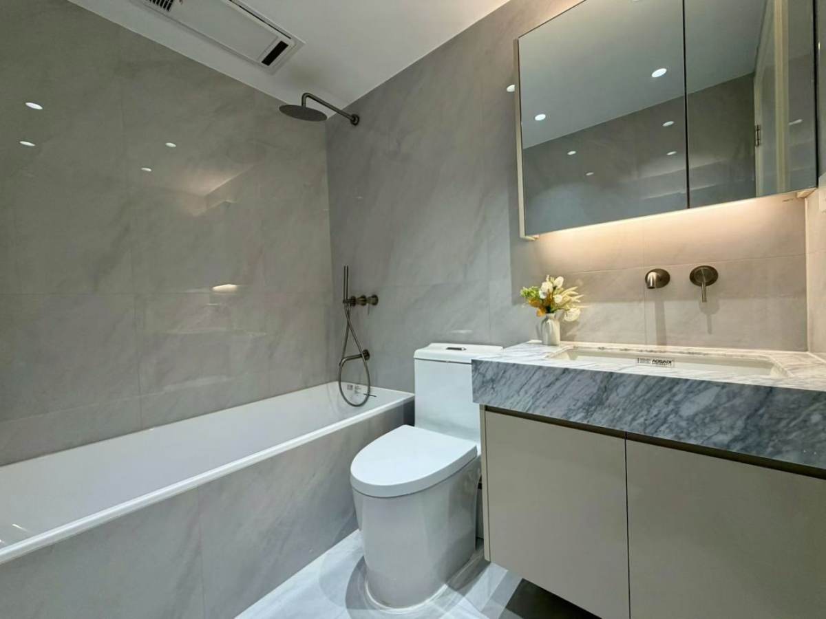 Housing image — Bathroom