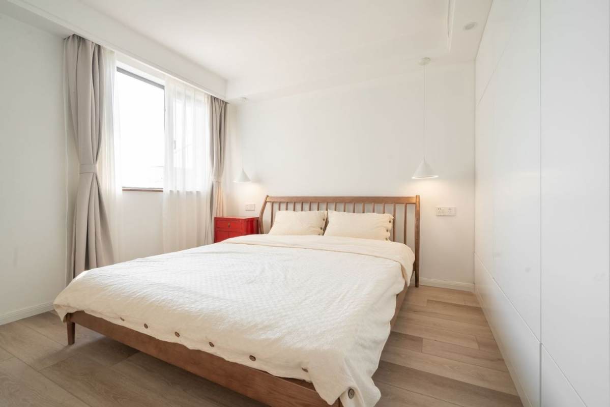 Housing image — Bedroom