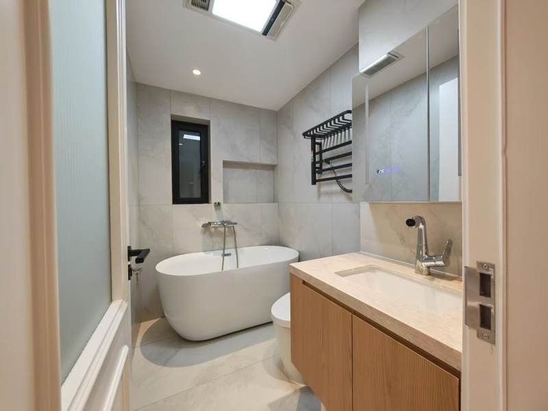 Housing image — Bathroom