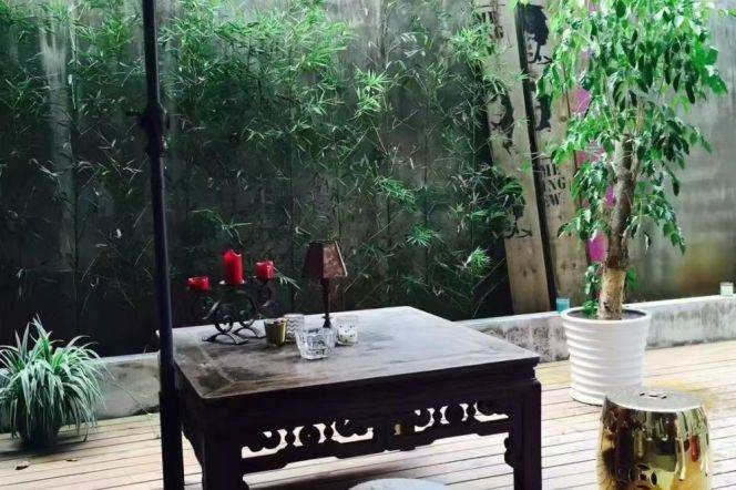 Spacious Historic 2BR Apartment near West Yan'An Rd Metro with Green View