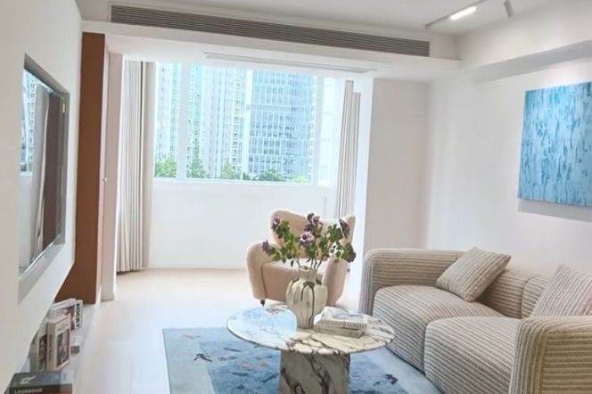 2BR Apartment in Jing'an (L7)