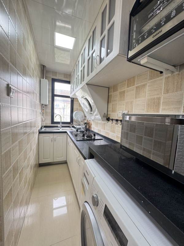 Housing image — Kitchen