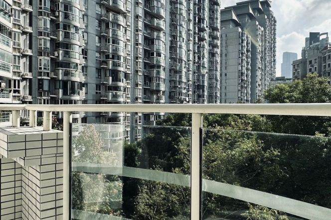 3BR Apartment in Jing'an with Floor-to-Ceiling Windows