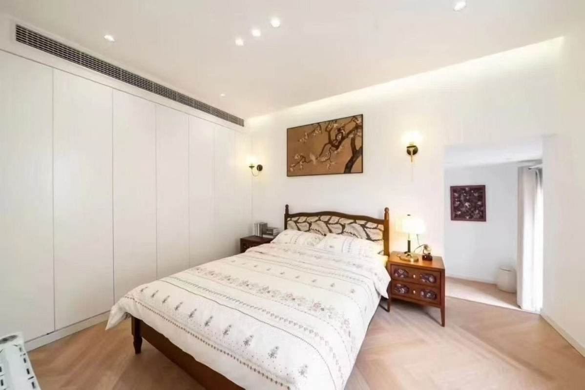 Housing image — Bedroom