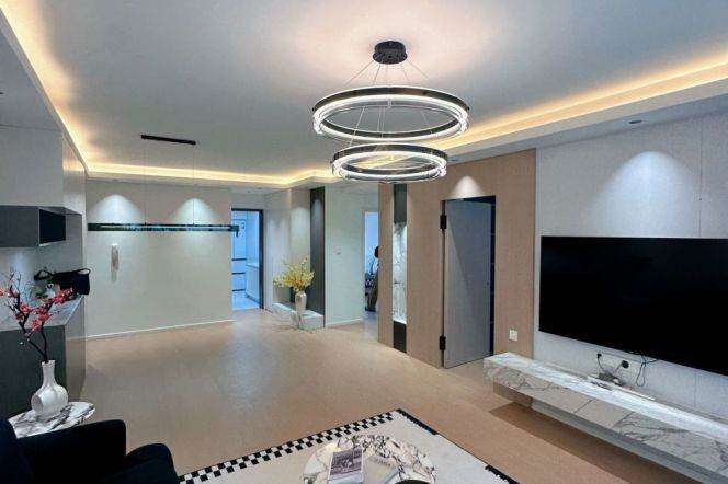 2BR Apartment in Gubei with Green View (L10)