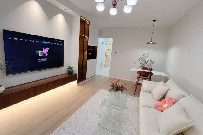 1BR Apartment near Zhongshan Park with Terrace (L2/L3/L4)
