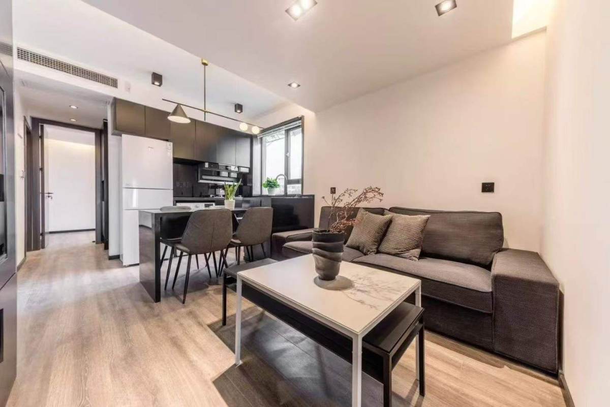 Housing image — Living Room